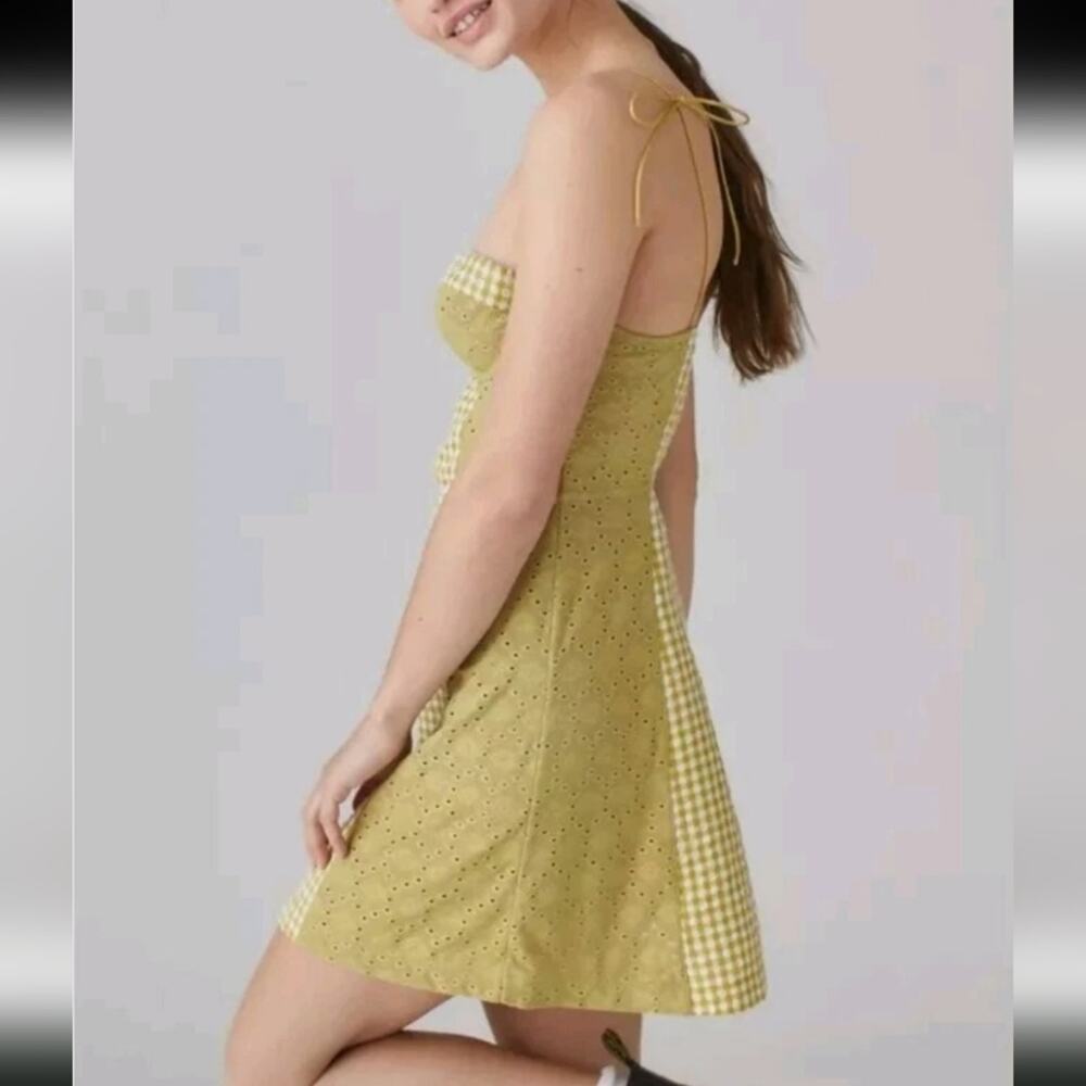Urban Outfitters Mini Dress Felicity Eyelet Underwired Gingham Dress - Picture 3 of 8